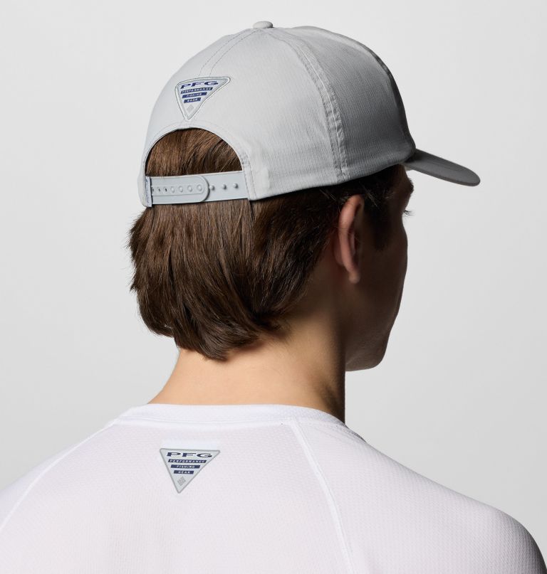 pfg outcast 3d stretch -lippis nappikiinnityksellä