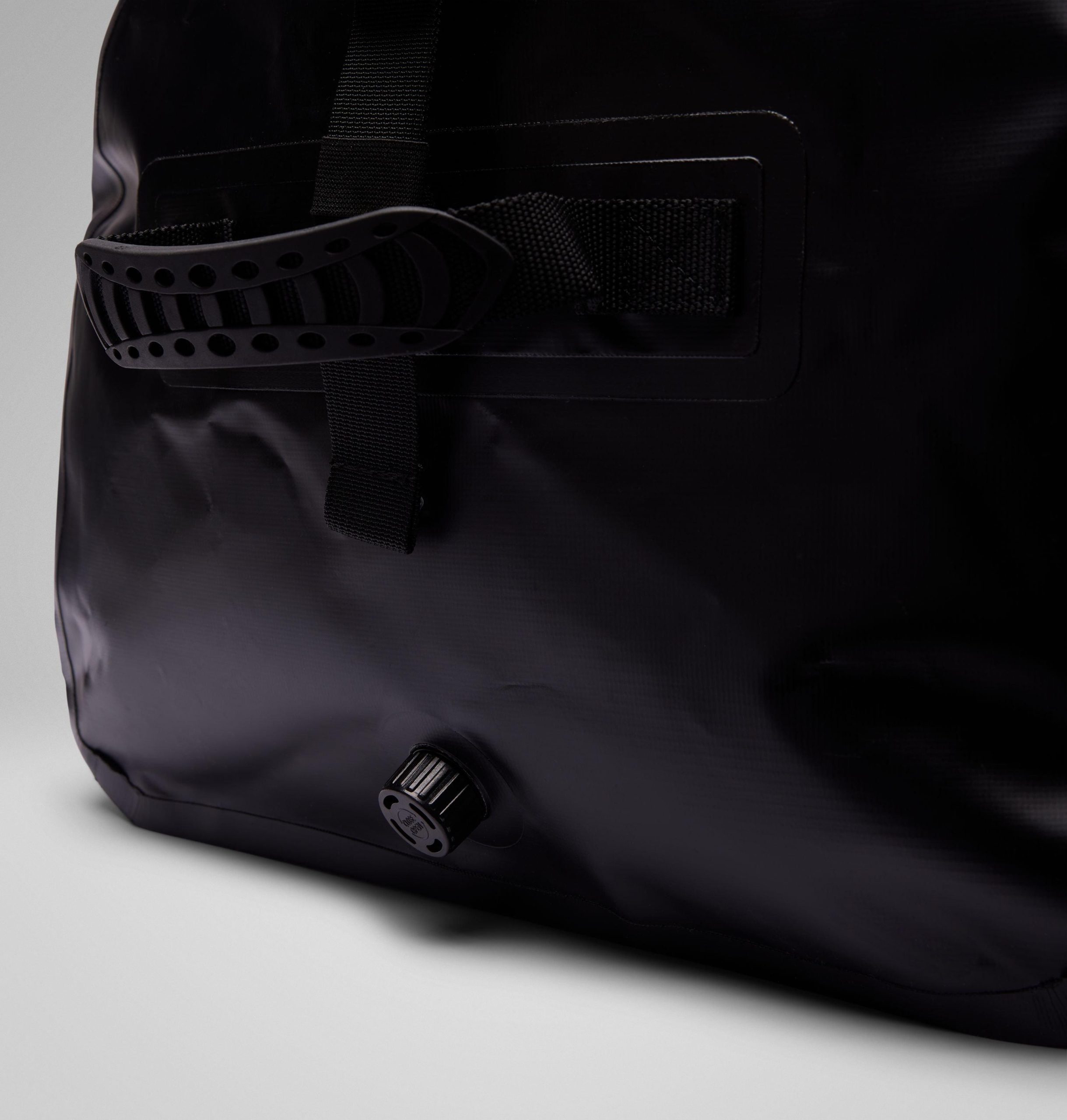 pfg snug corner 80l -matkakassi
